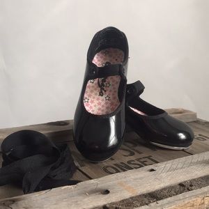 Capezio tap shoes - toddler/child 71/2 M